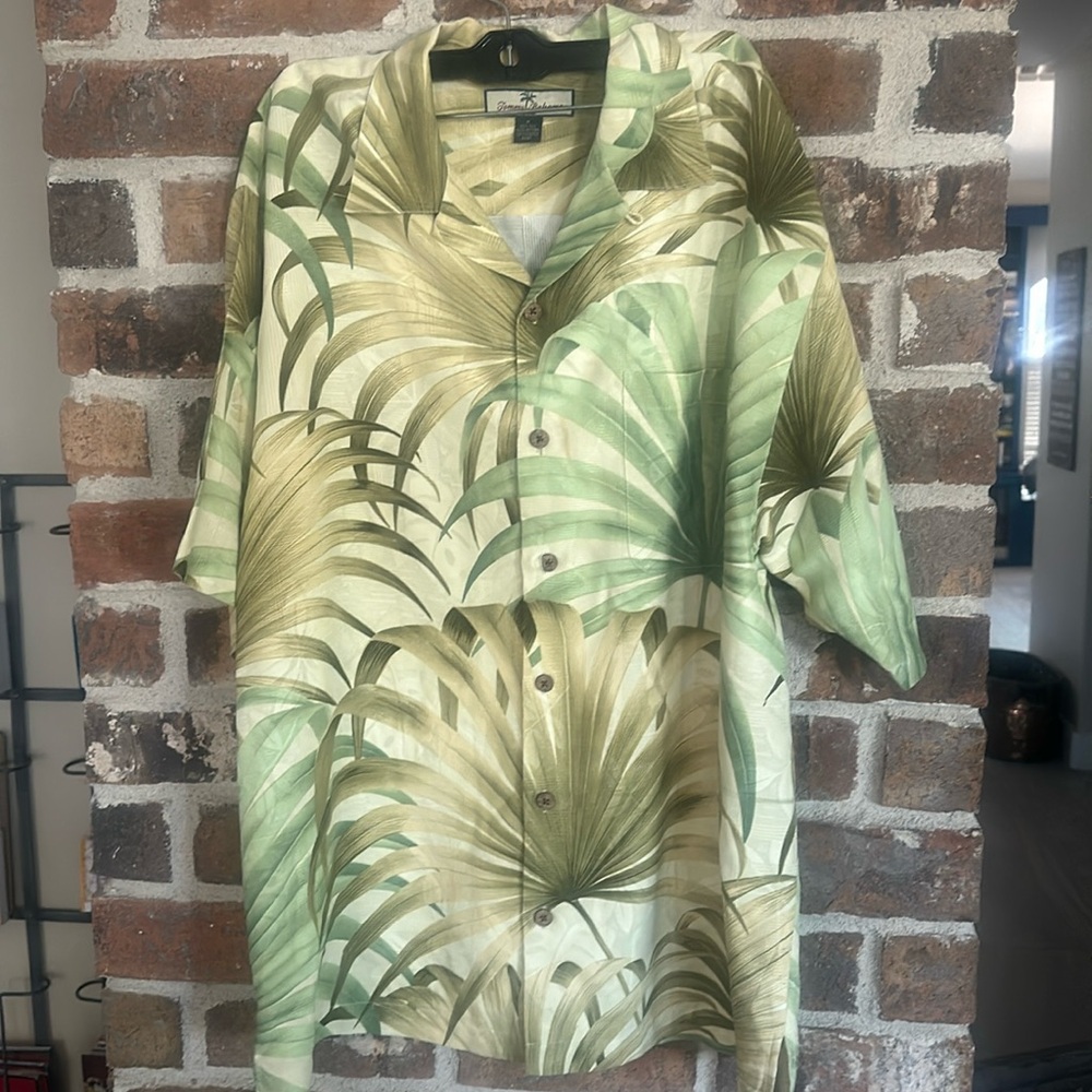 180 Vintage Tommy Bahama Shirt Mens M silk camp shirt tropical
